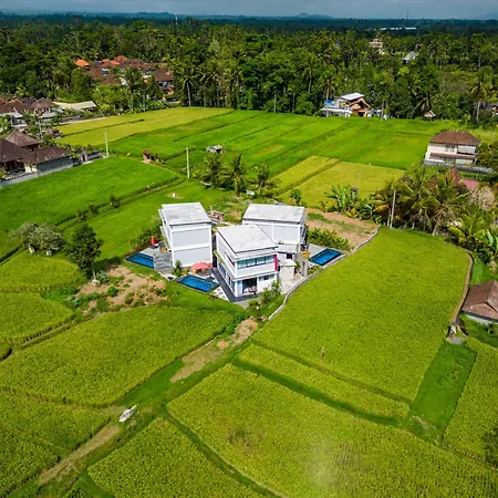 Maple Ridge Ubud Villas Exterior photo